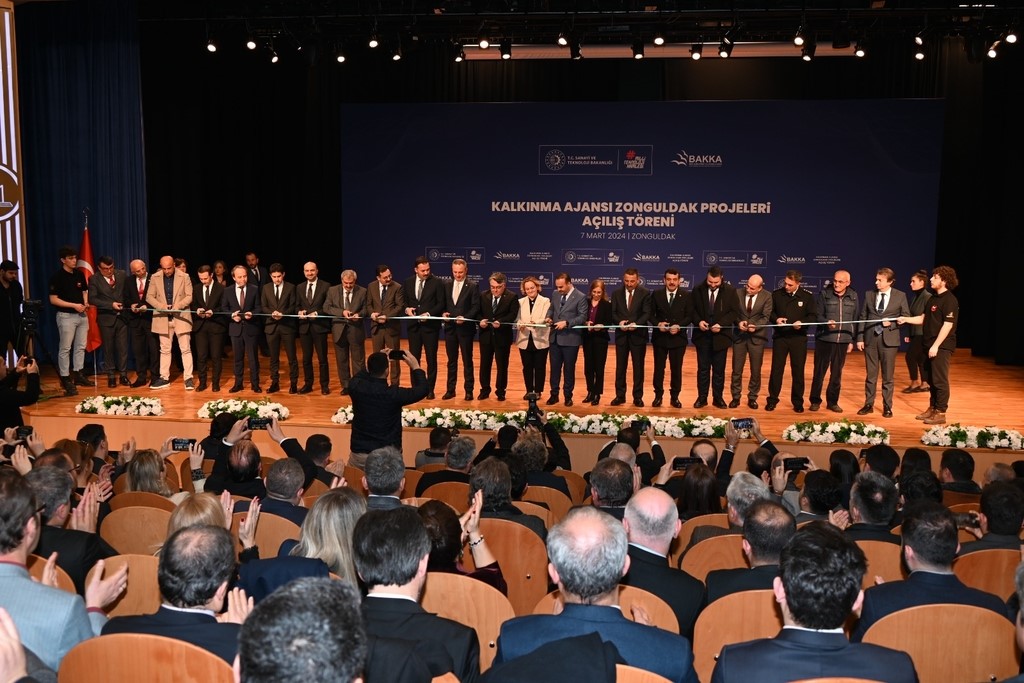 Bakan Kacır, BAKKA’nın 12 projesinin açılışını gerçekleştirdi