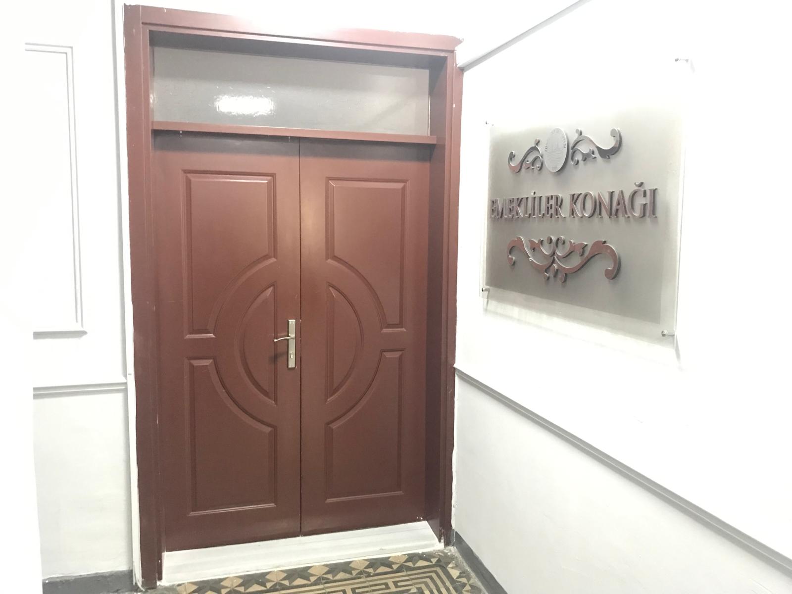 Emekliler konaksız kaldı!
