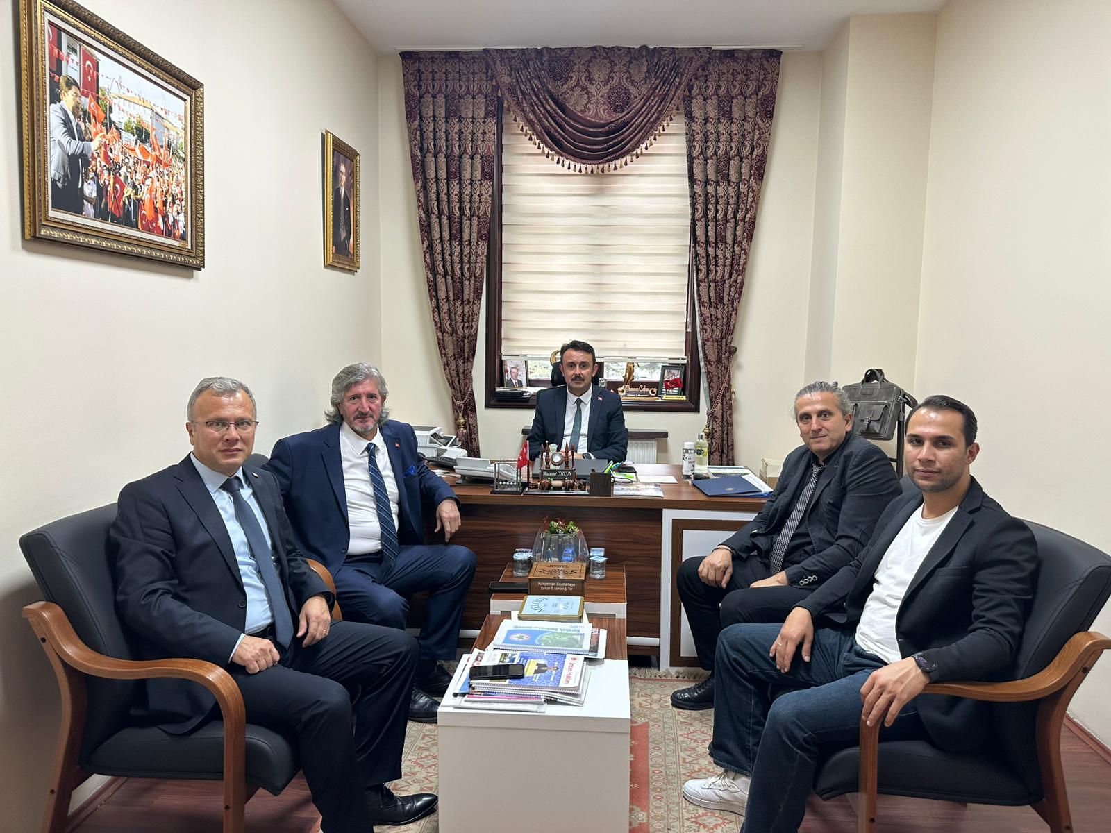 Adalet Bakanı danışmanı Muammer Coşkun’a makamında ziyaret